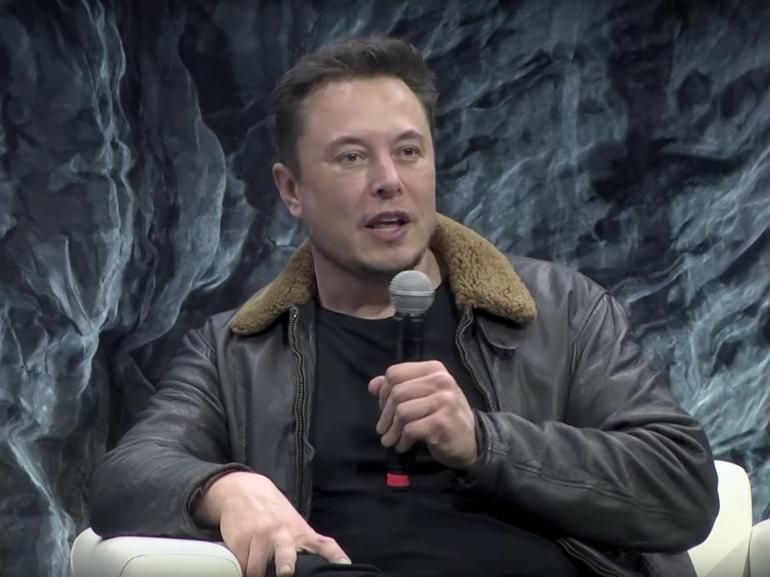 Elon Musk makes offer to purchase Twitter