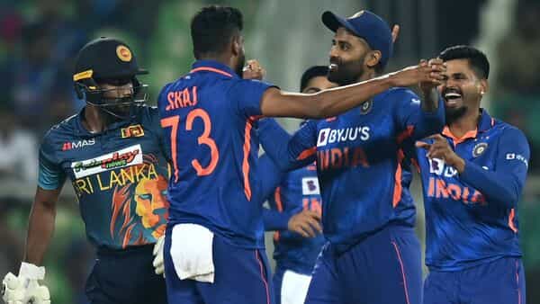 India clean sweeps ODI series against Sri Lanka with 317-run massive win in third match