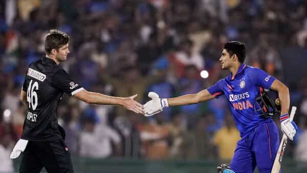 India beats New Zealand by eight wickets to take 2-0 lead in 3 match ODI series
